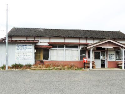 旧駅長室は誰もが気軽に立ち寄れるコミュニティスペース〜ヒガシダテ待合室（矢祭町）